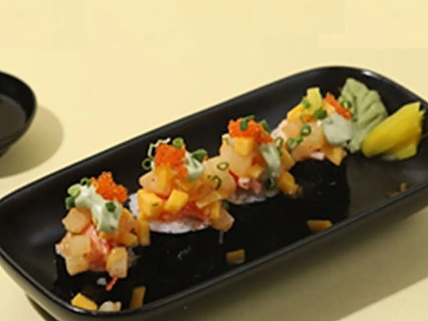 Spicy Crab And Mango