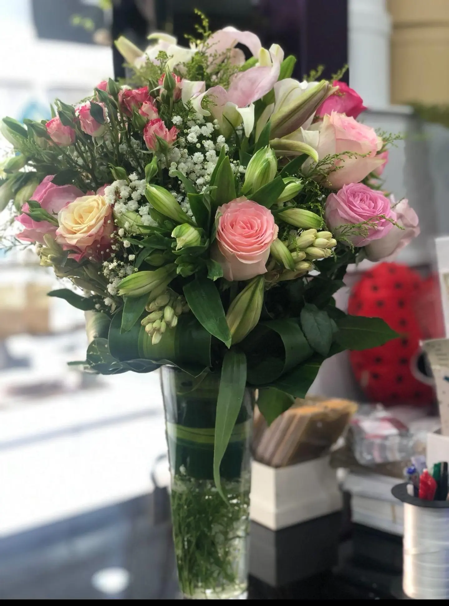 مزهرية زهور طفلة