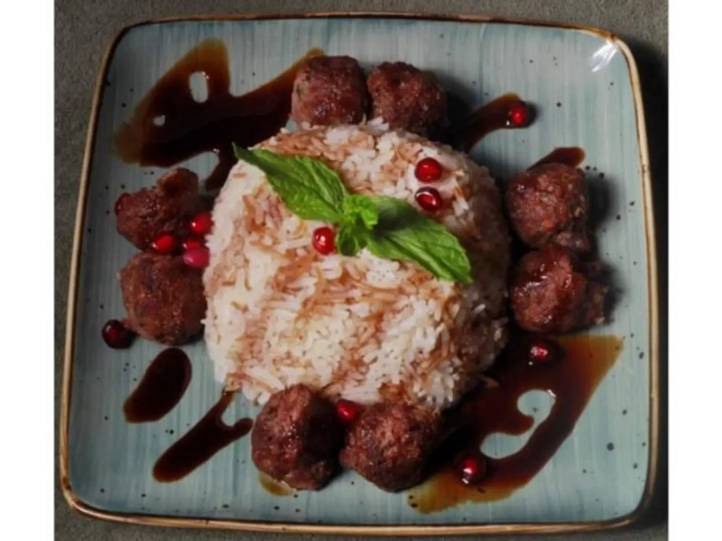 مبشور لحم مع أرز بشعرية