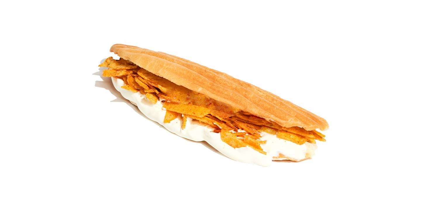 Samoli Bread Cheese And Omani Chips