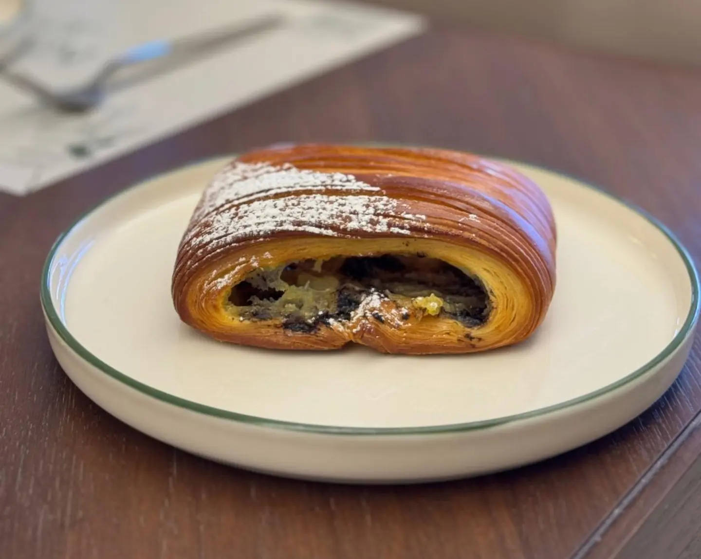 كروسون كولياندرو قرفة تمر