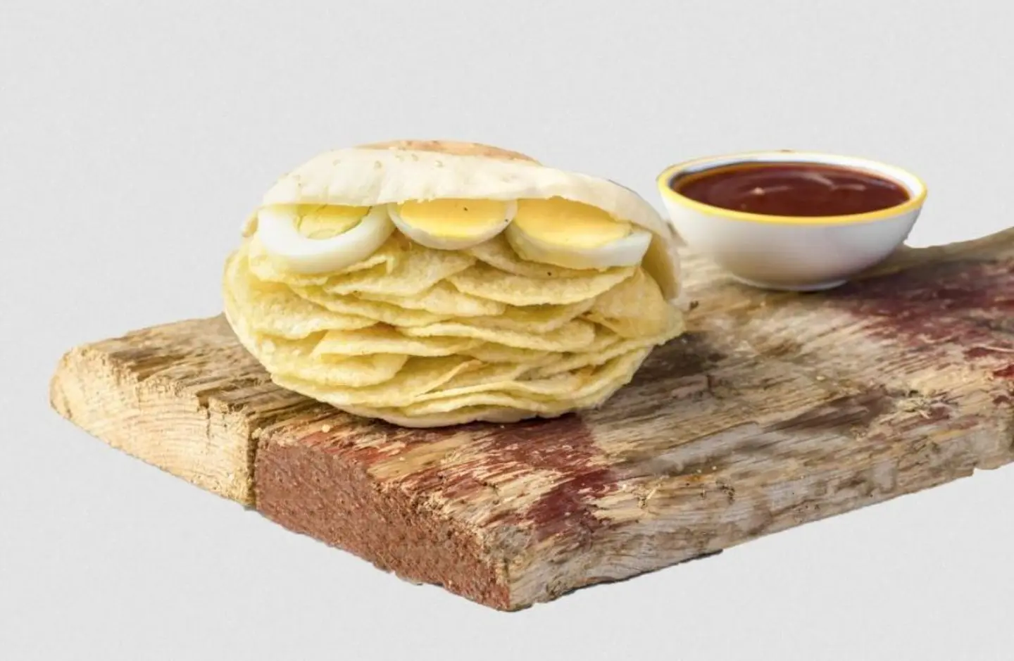 ساندوتش شيبس بالبيض