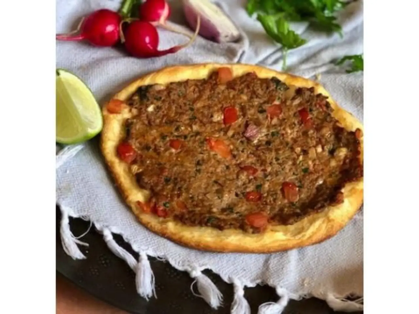 فطيرة لبنة باللحم