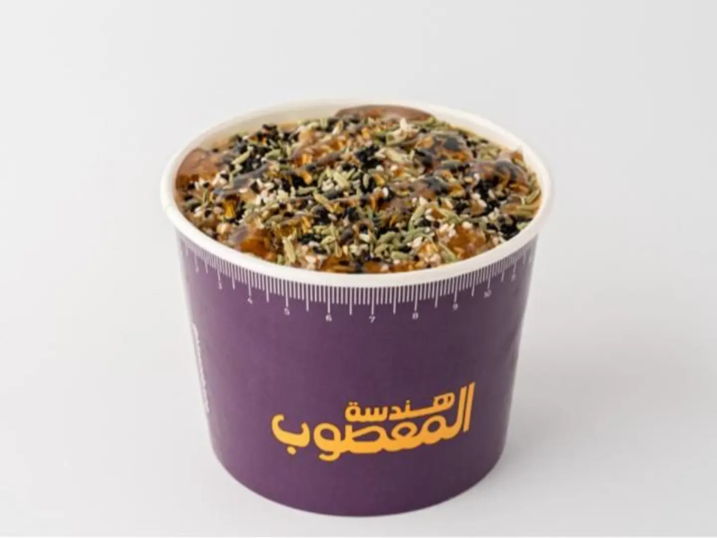 معصوب أحمر بالتمر