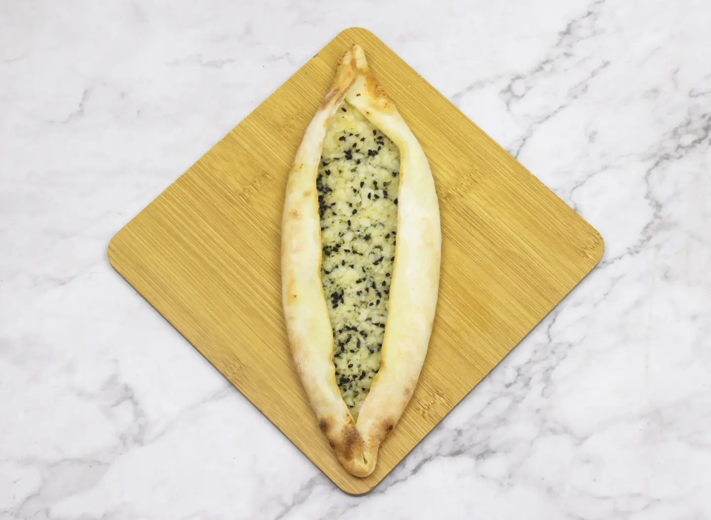 فطيرة جبنة حلوم