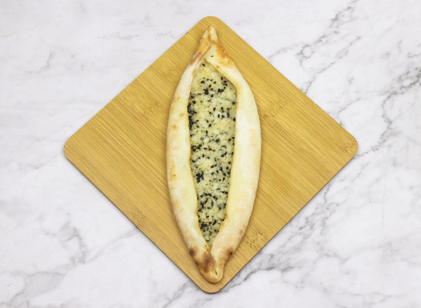 فطيرة جبنة حلوم