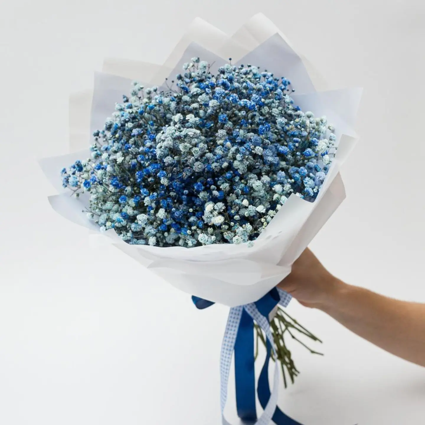 باقة جيبسوفيلا زرقاء