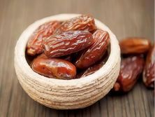 علبة تمر