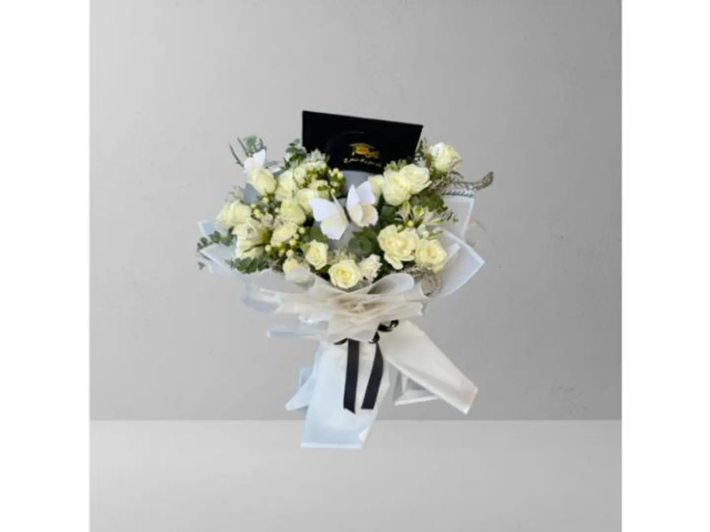 Graduation Bouquets With Cap
