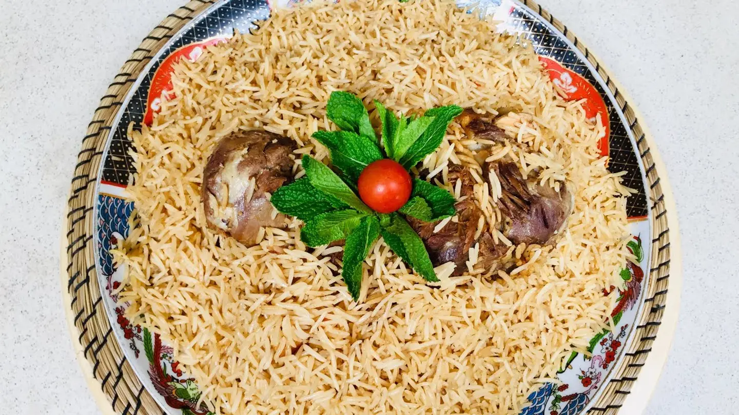 لحم ضأن ياخني بولاب