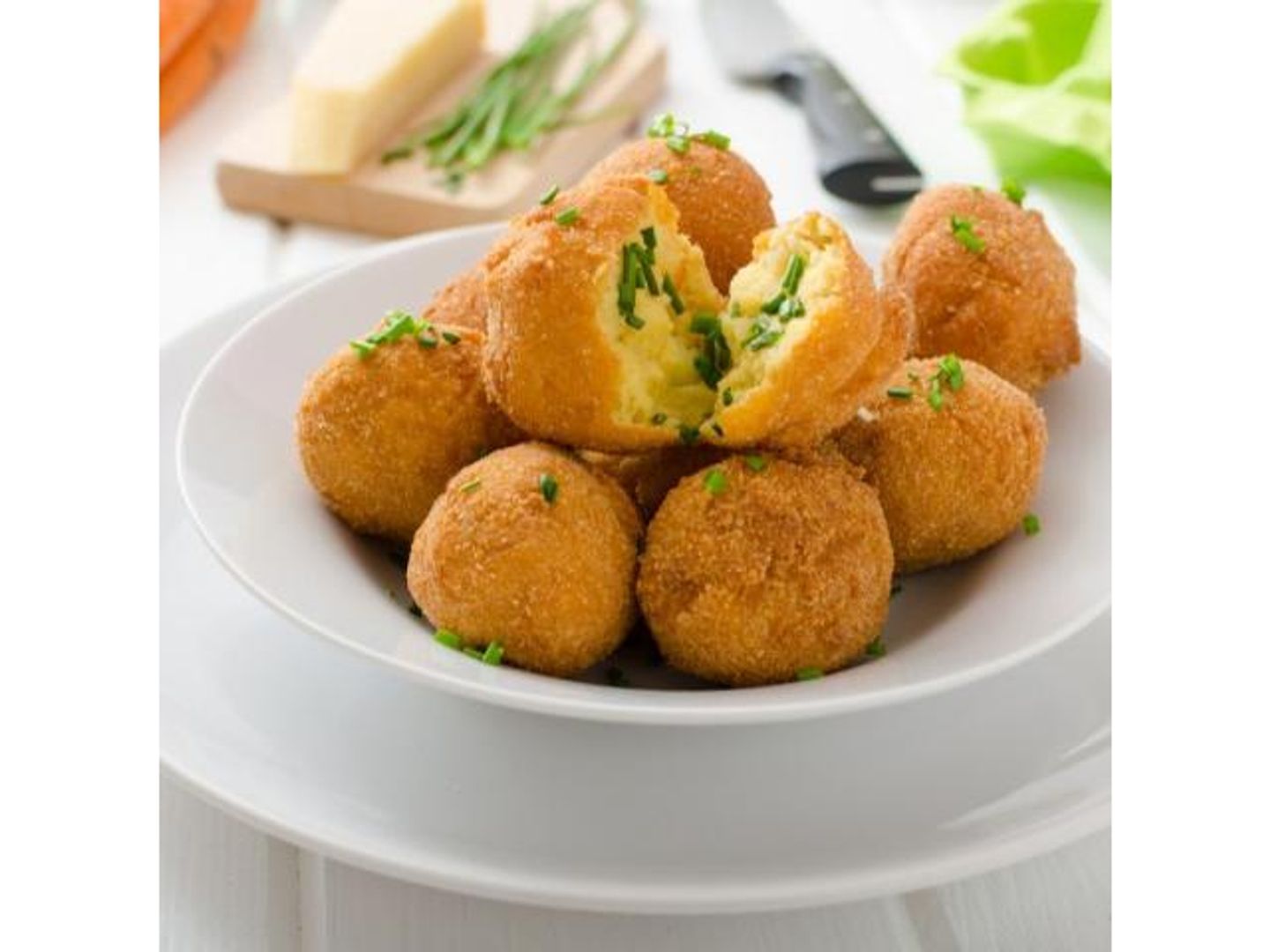 كرات البطاط بالجبن