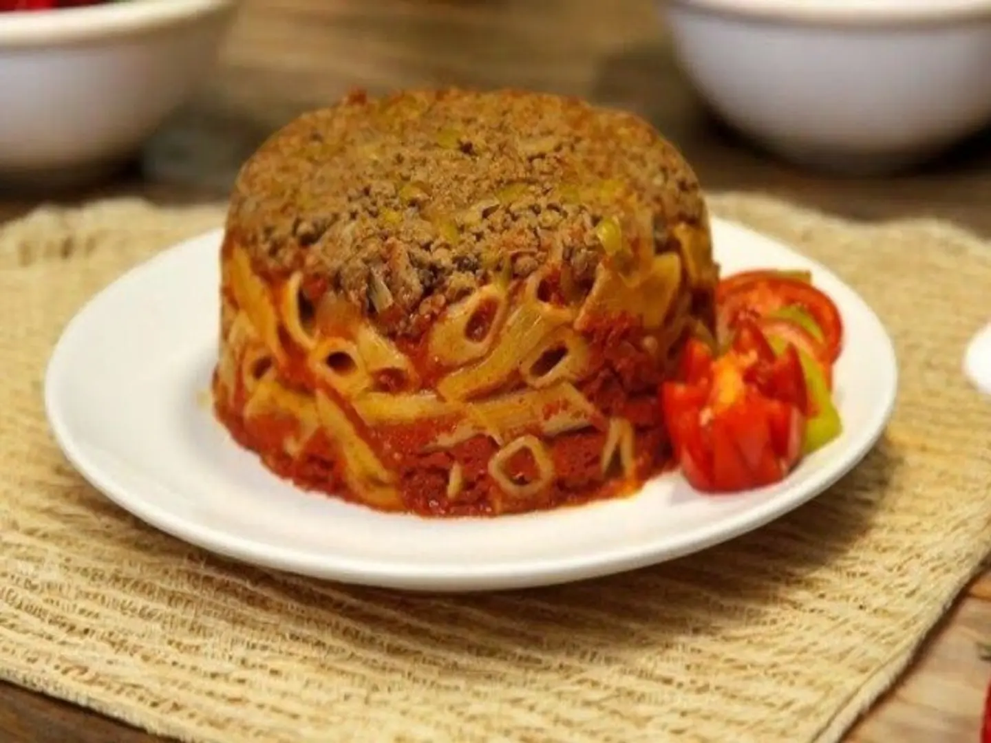 طاجن مكرونة لحم