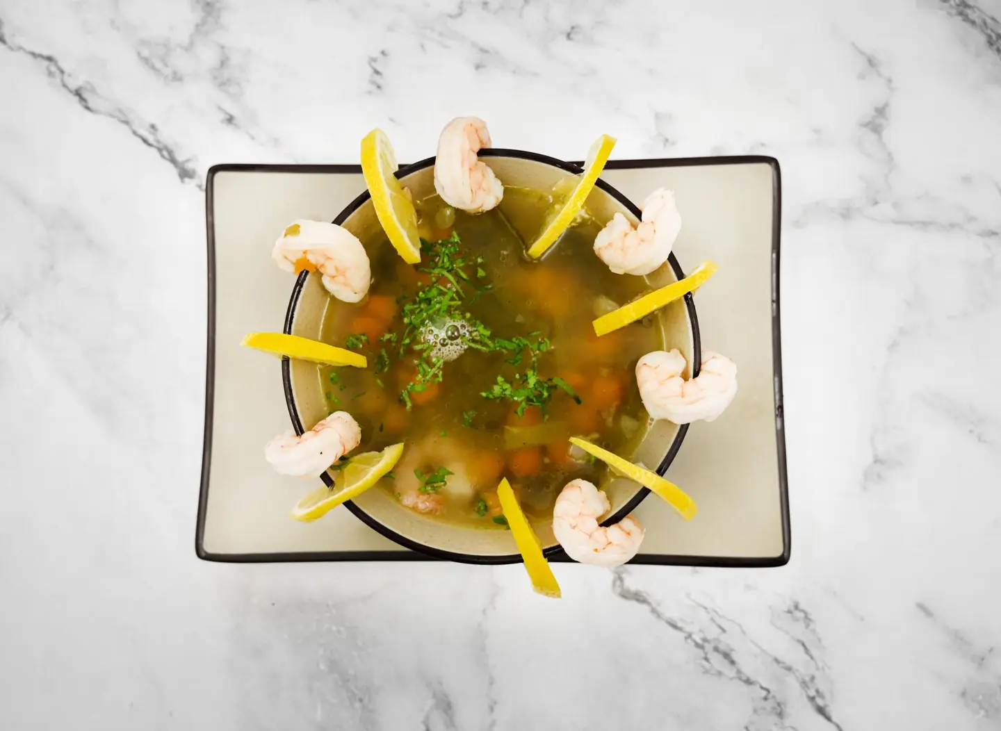 شوربة خضار مشكل مع جمبري