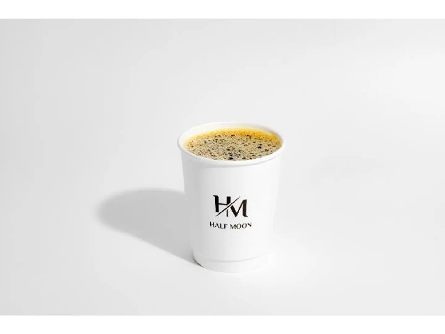 قهوة اليوم صغير حار