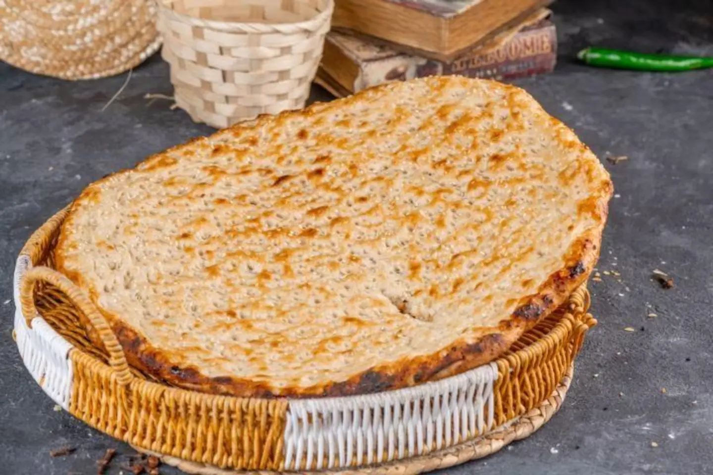 خبز تميس بالسكر