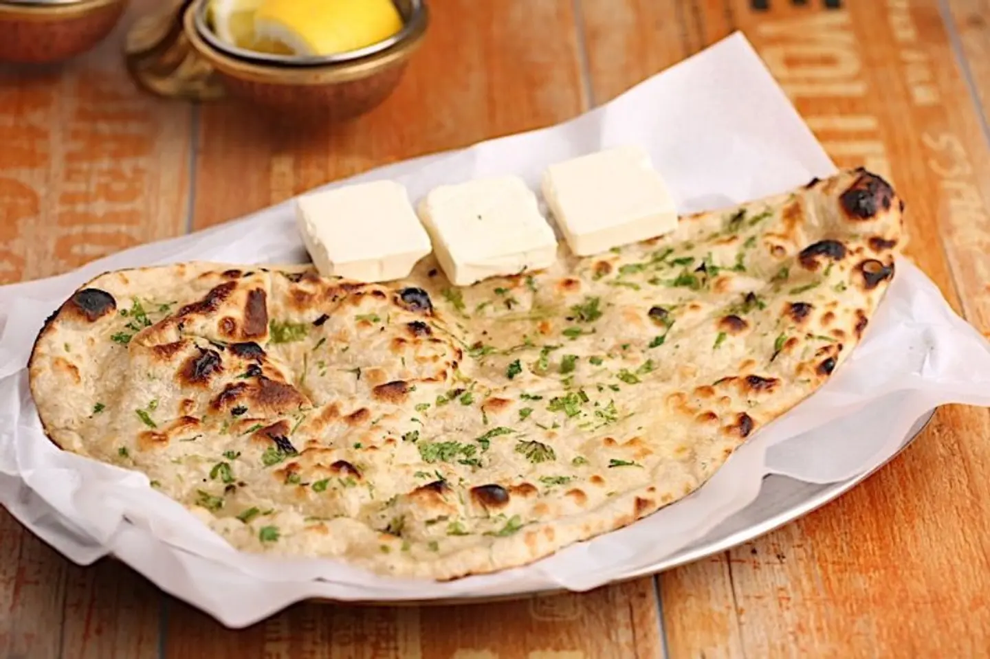 خبز نان بالجبن