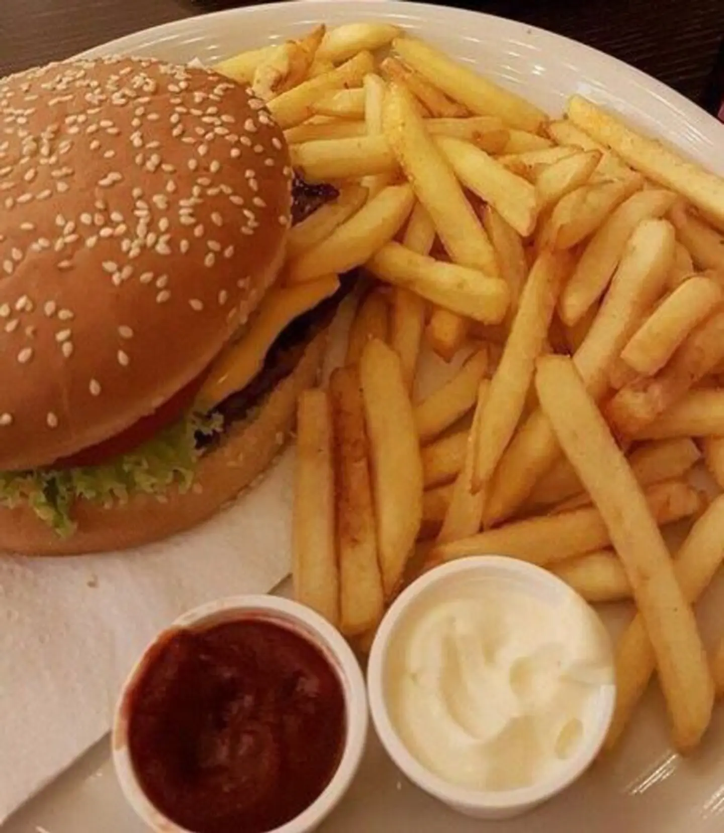 وجبة برجر لحم