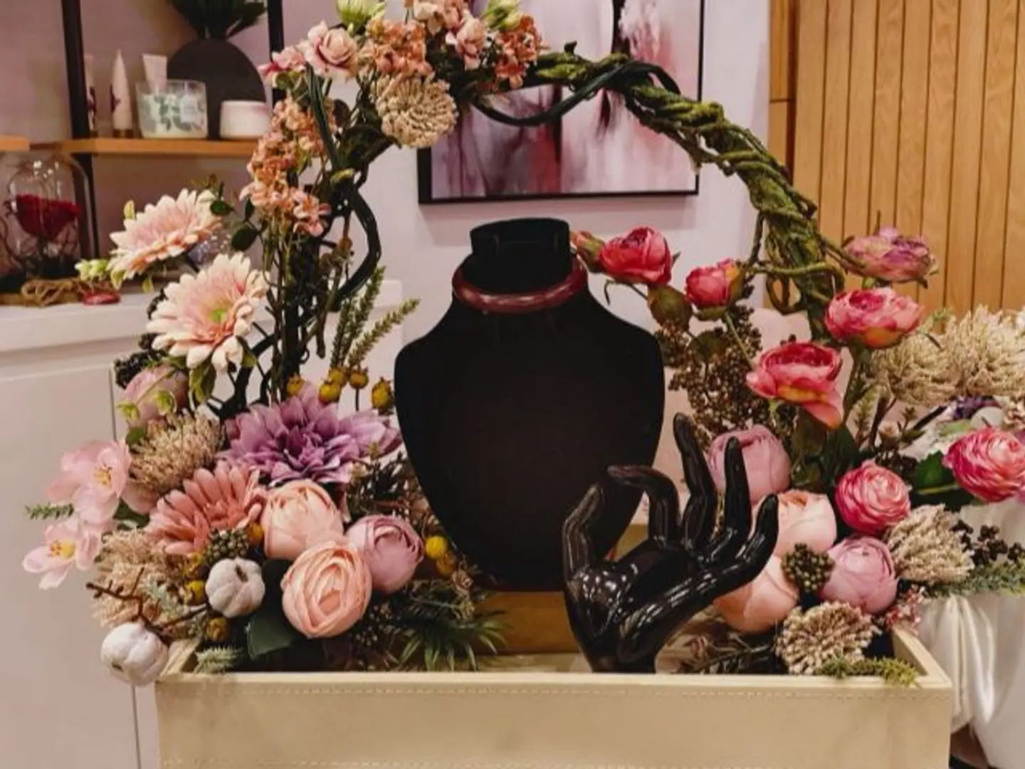 Touch Of Elegance Stand