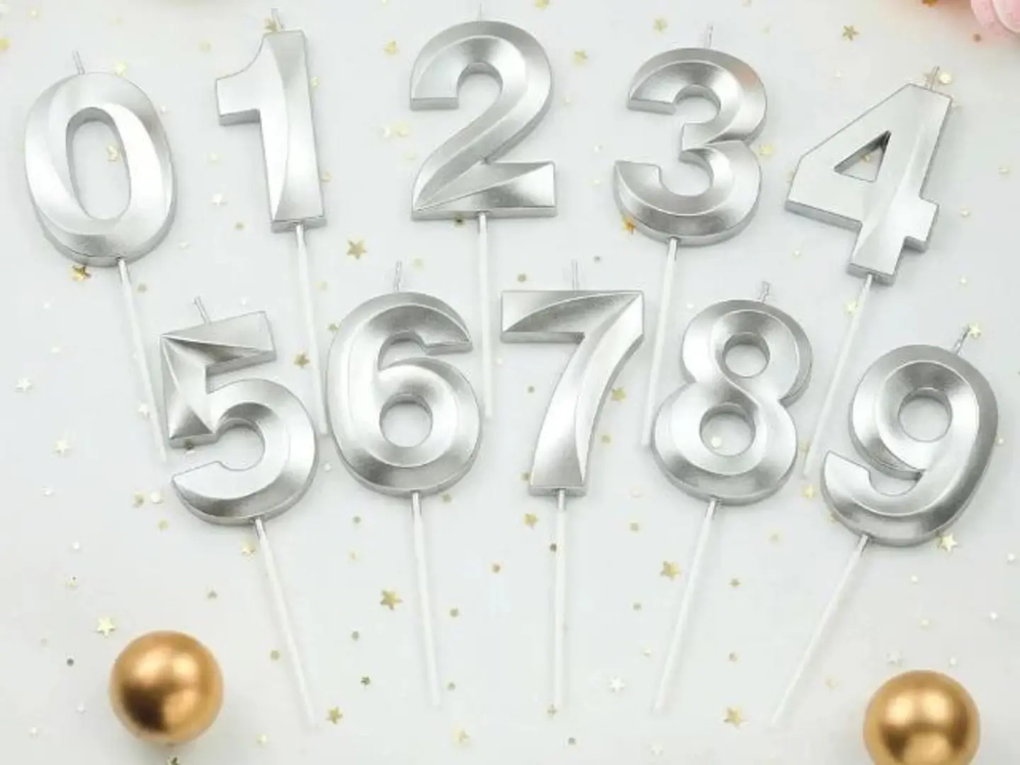 رقم واحد شموع فضي