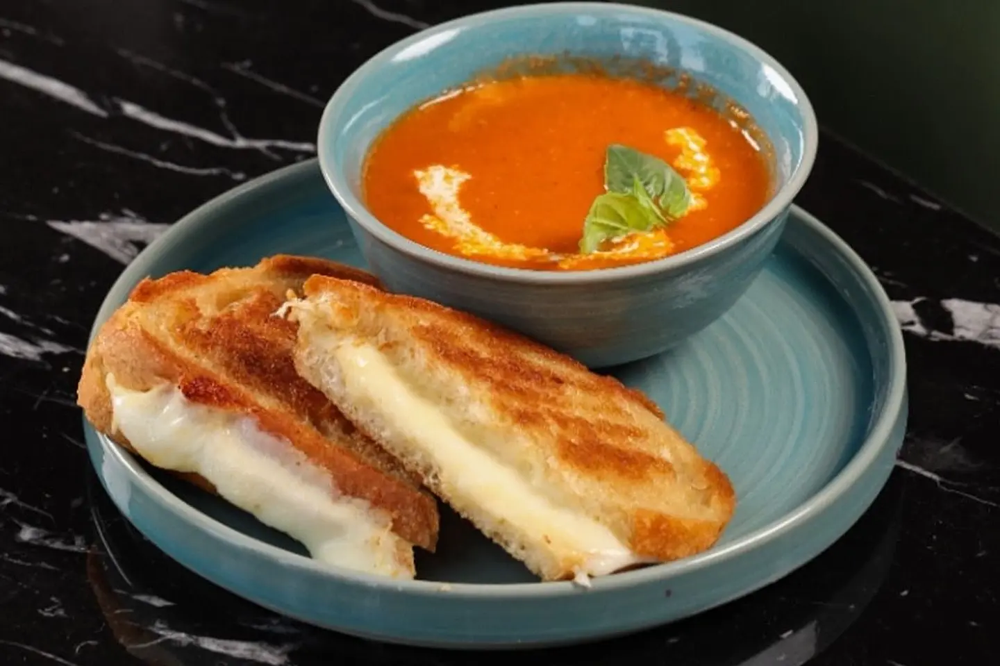 Cheese Melt And Tomato Dream