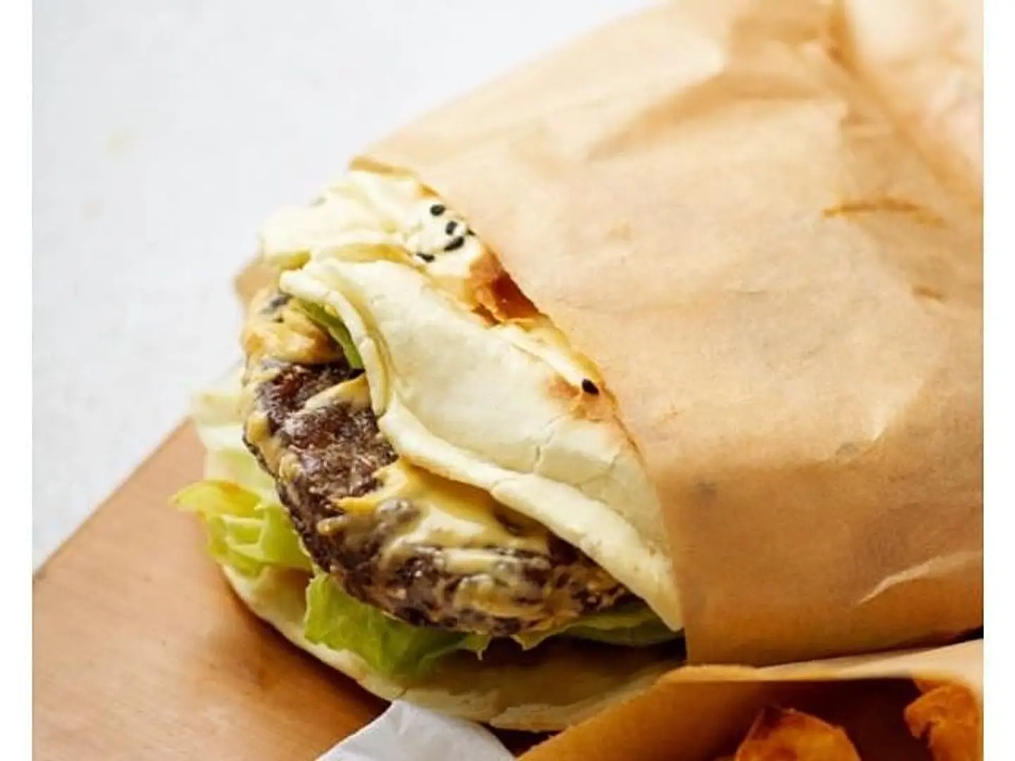 برجر لحم تشيز