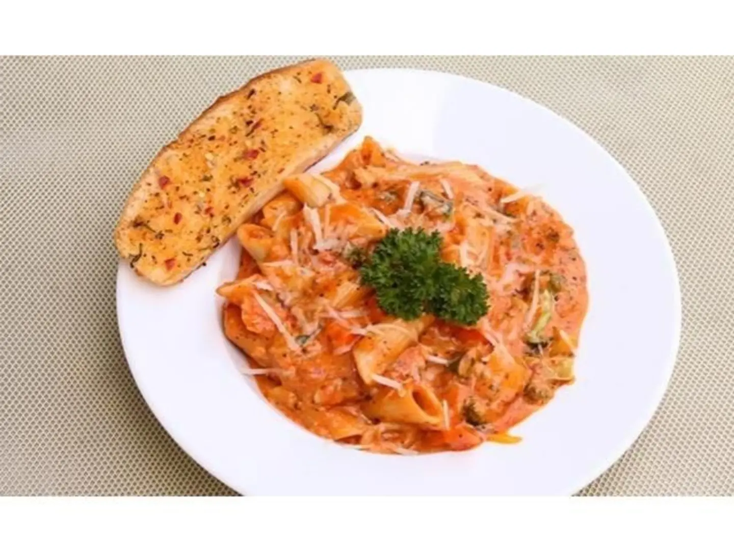 Pink Sauce Pasta