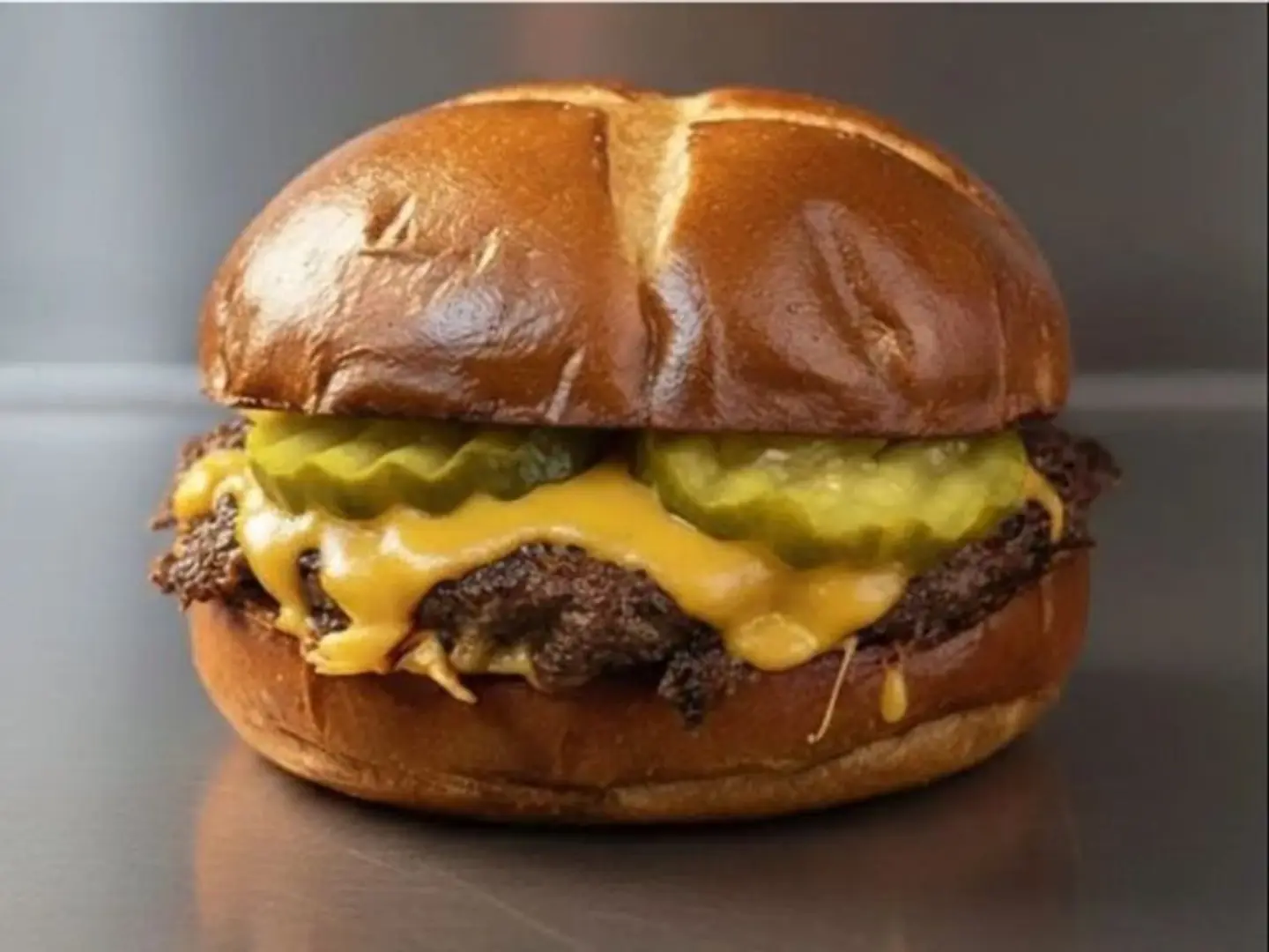 Pretzel Dos Burger