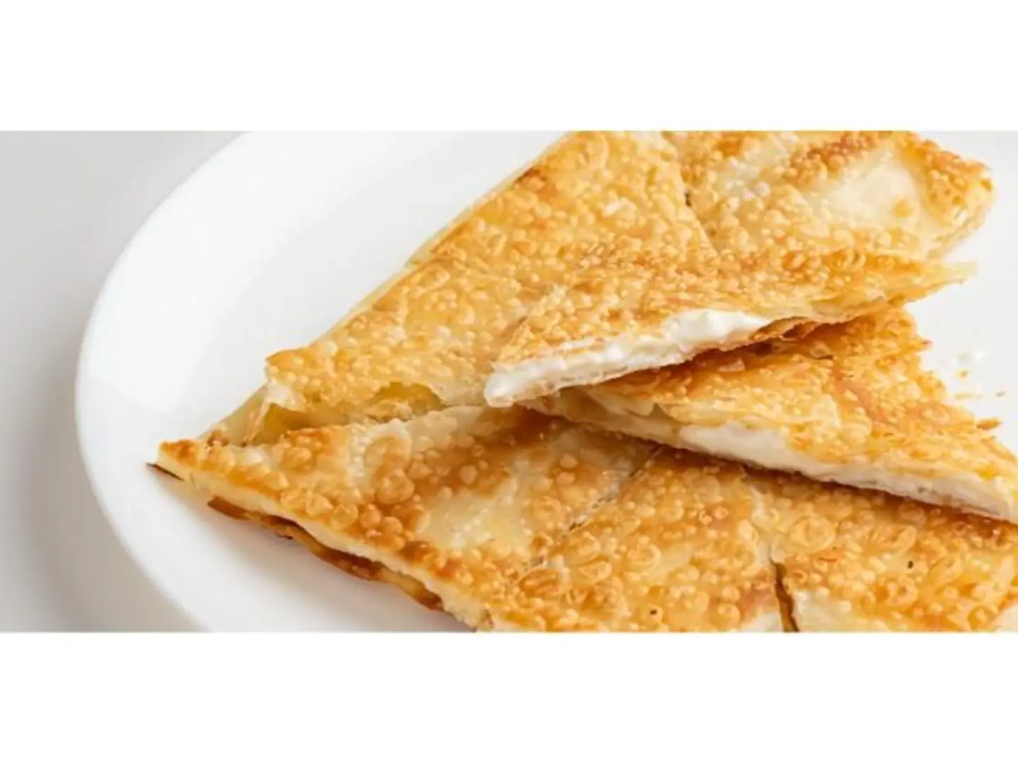 فطيرة جبنة كريم مع البيض