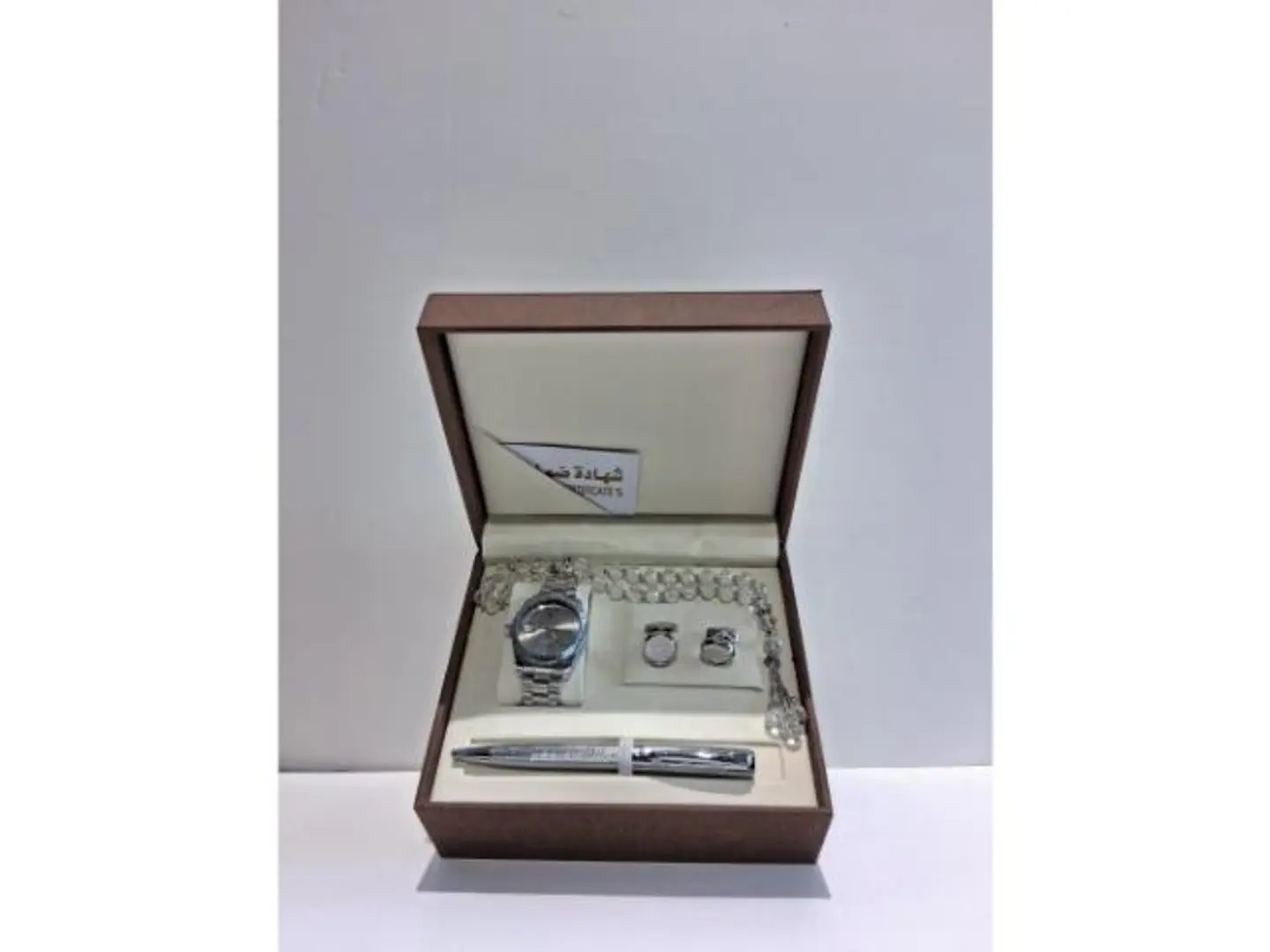 طقم رجالي ساعة وكبك وقلم ومسبحة الطراز الرابع