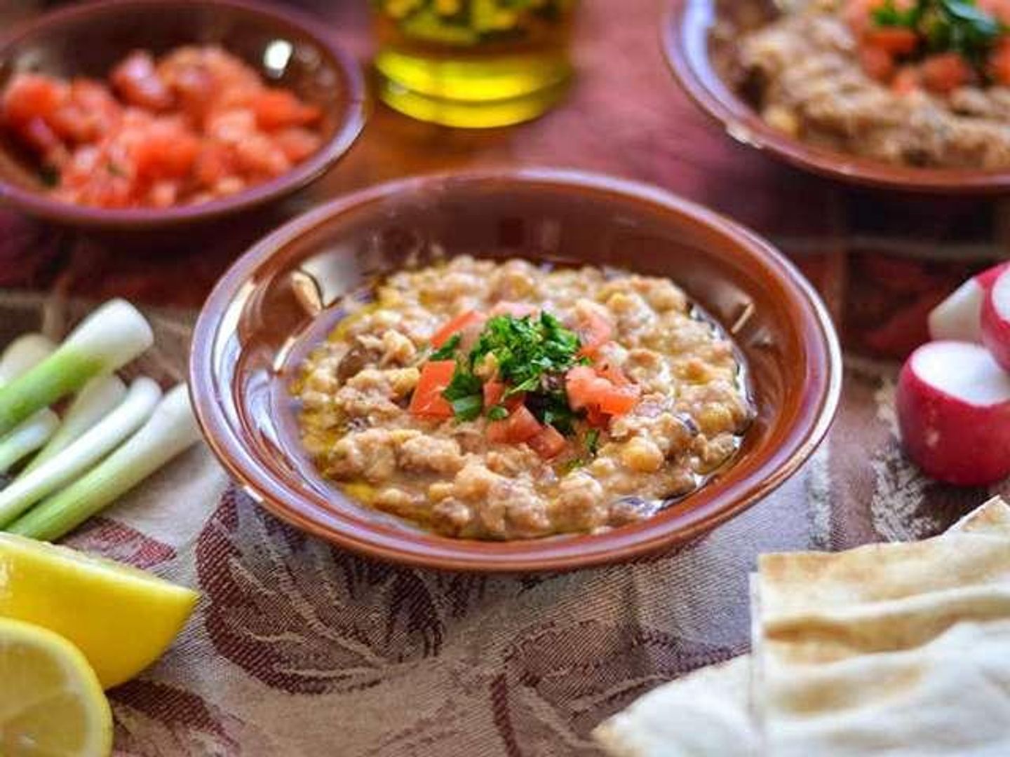 علبة فول طشة
