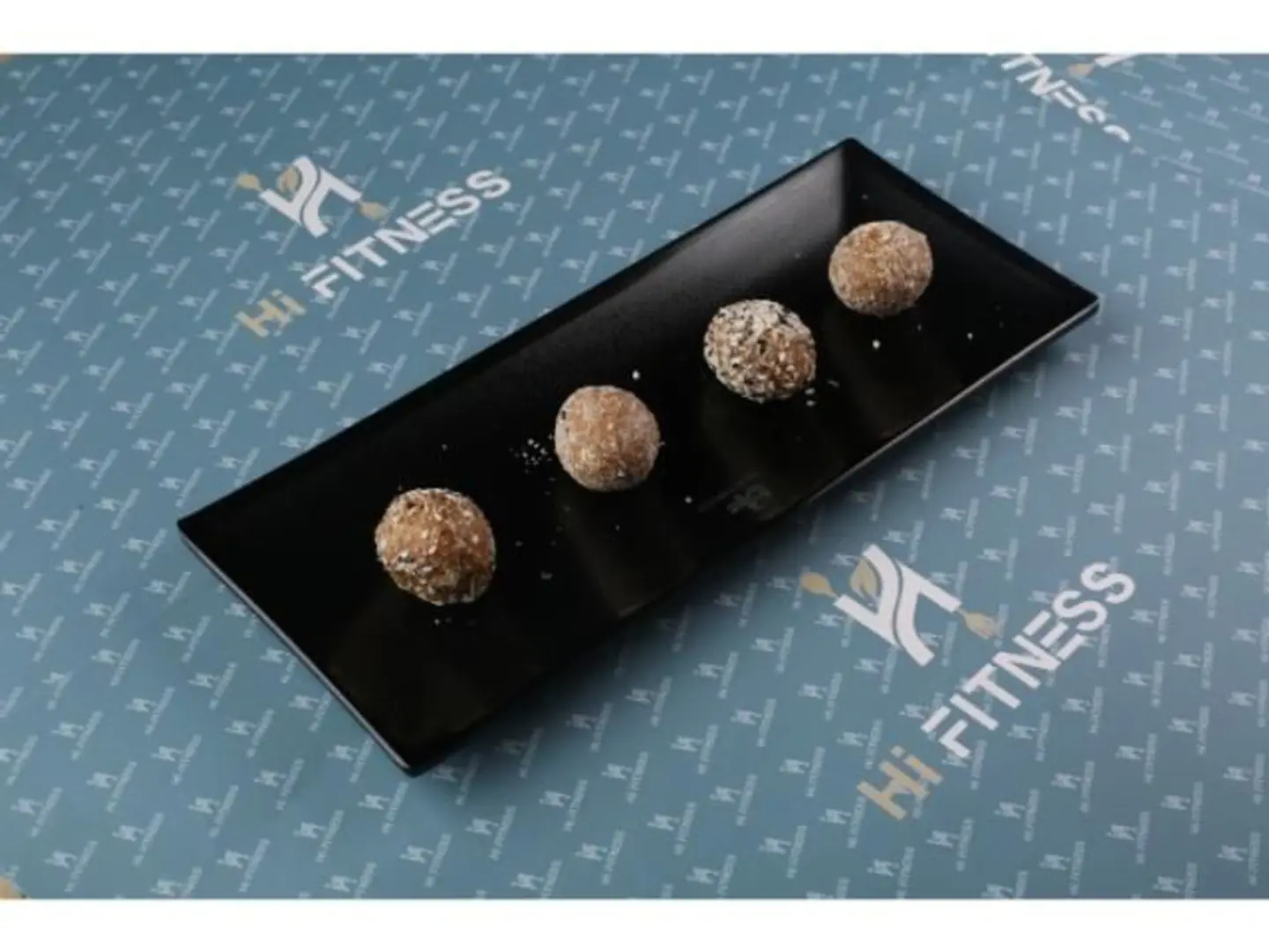 كرات شوفان بالتمر