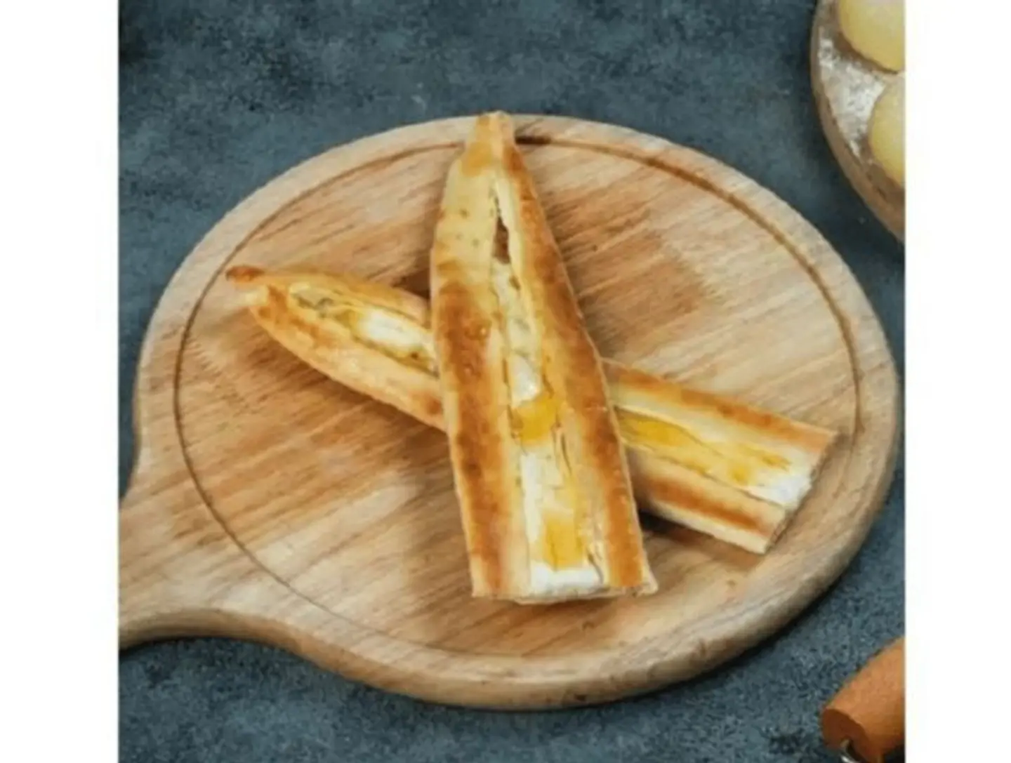 Cheese With Honey Pie