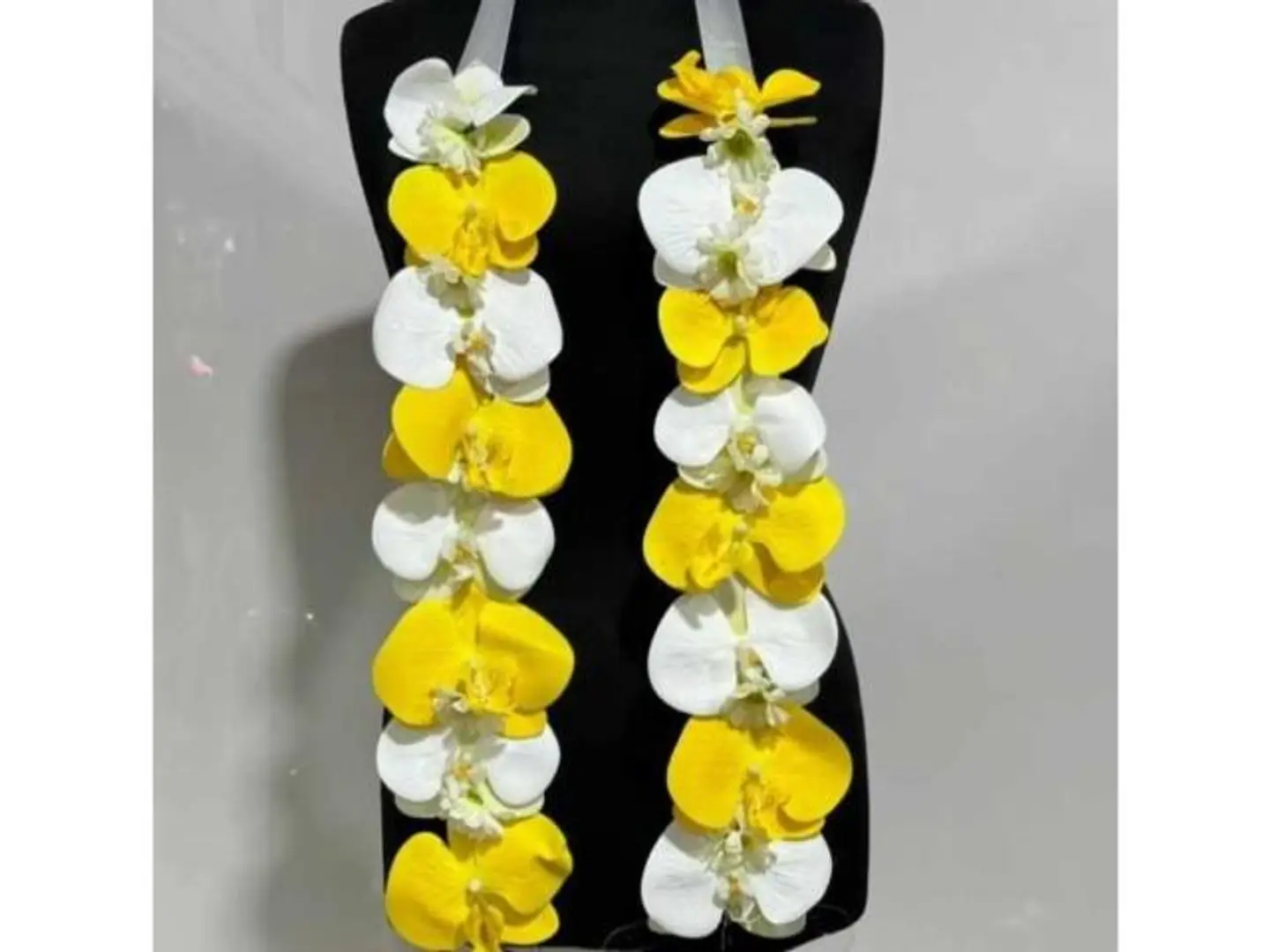 Graduation Flower Necklace