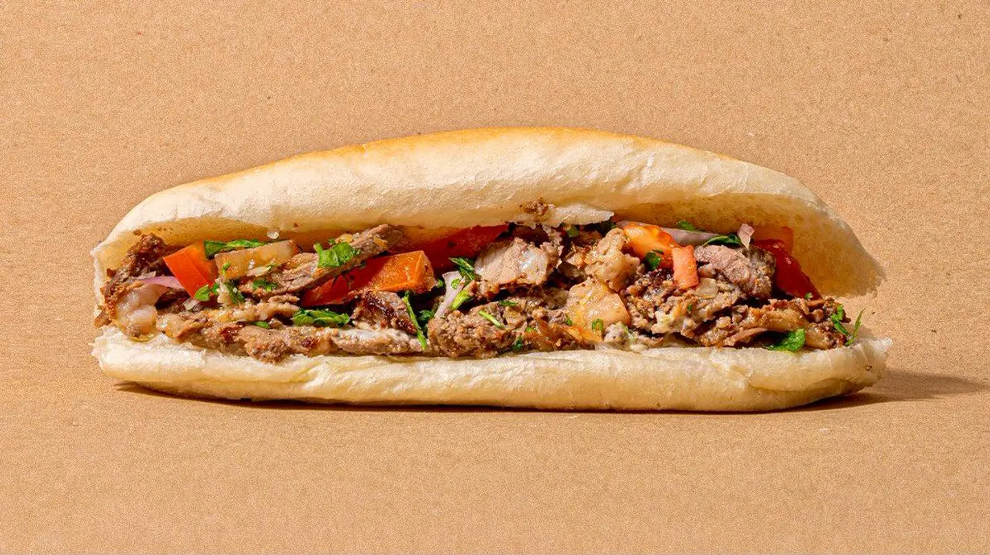 شاورما لحم صمون