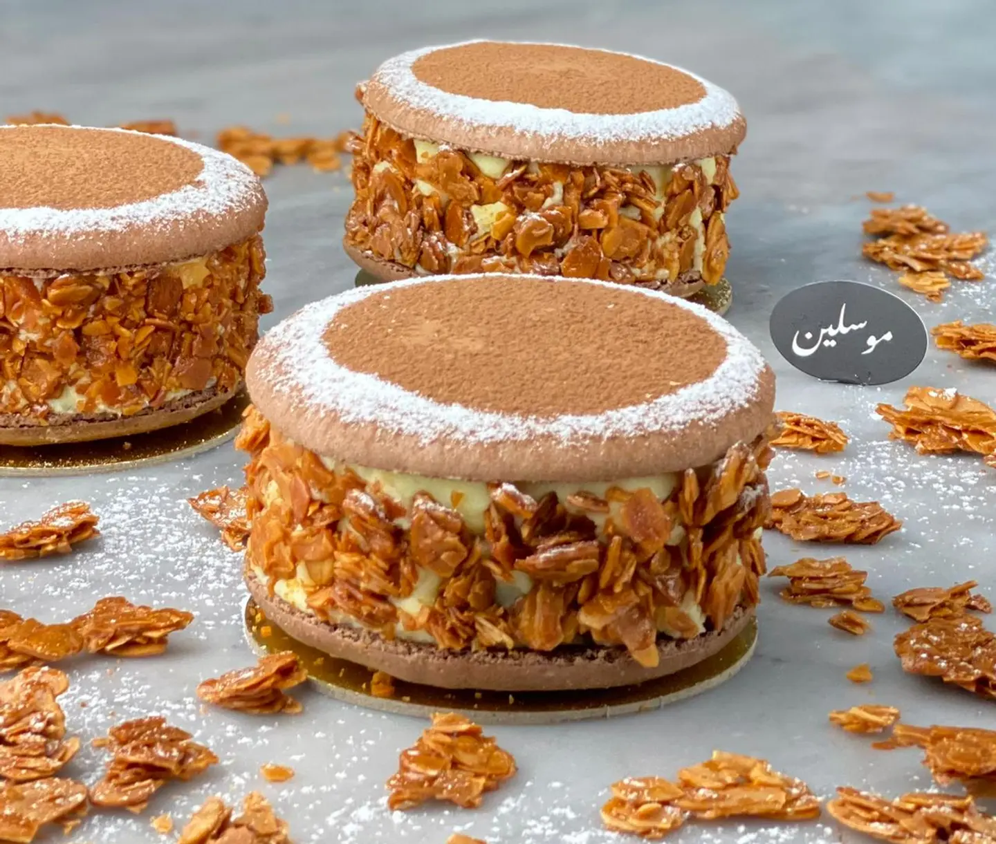 شوكلت كراميل براونيز ماكرون- صغير