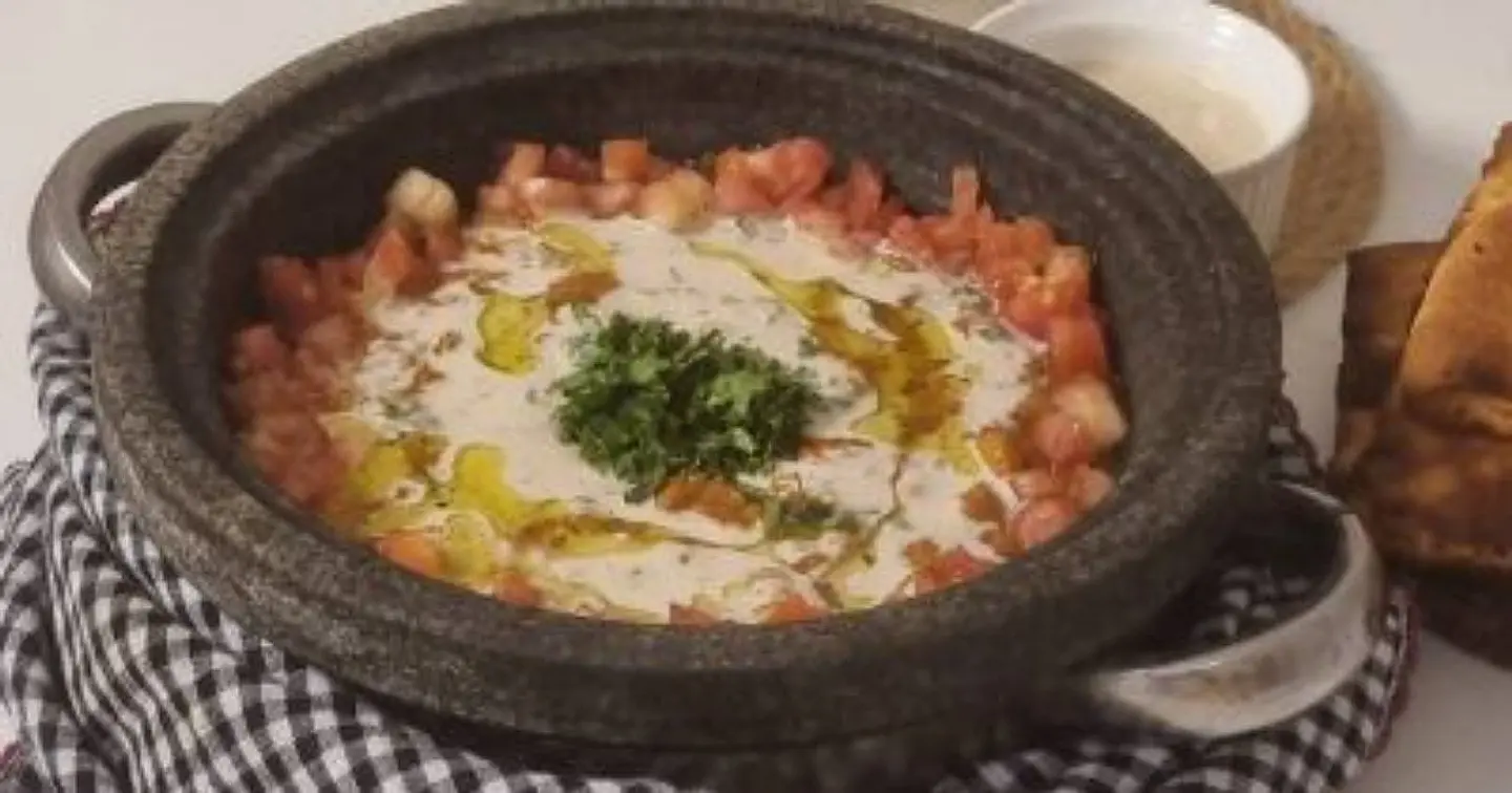 صحن فول حجر