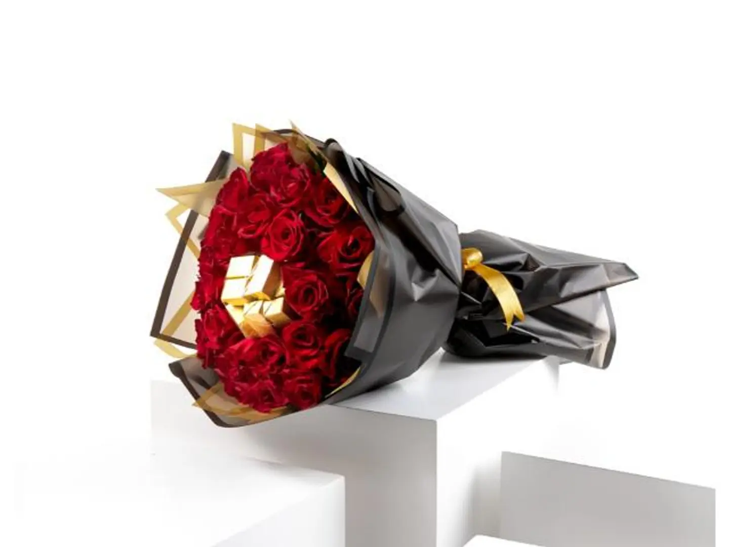 Bouquet Of Red Roses (Jouri) With Patchi