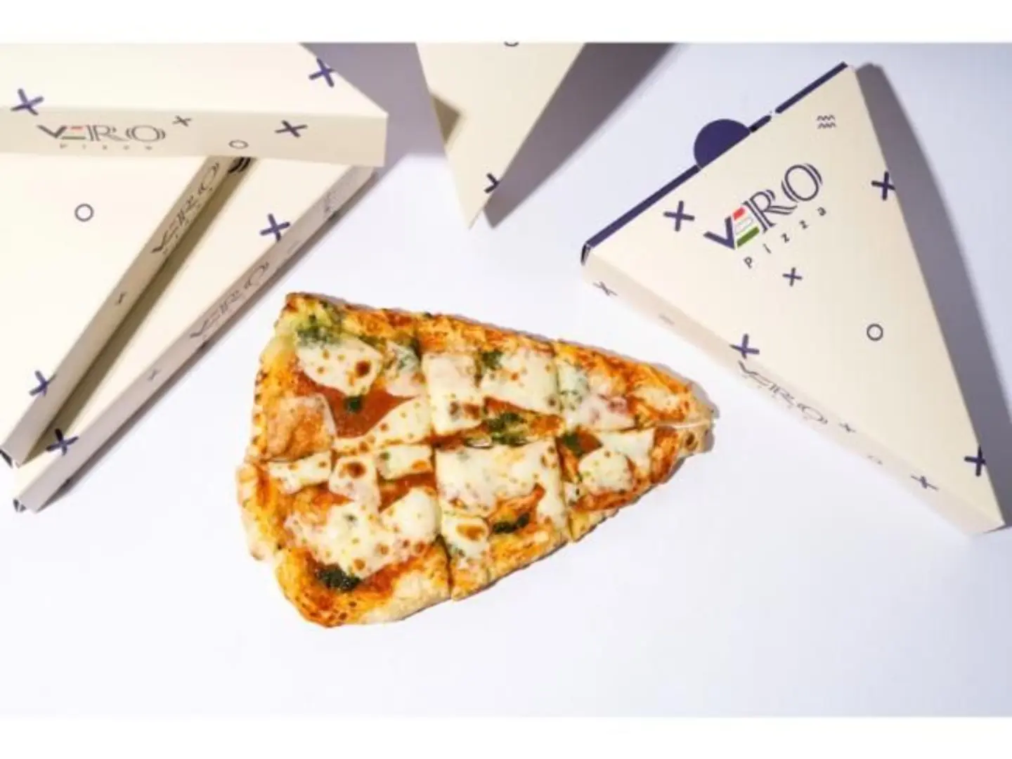 بيتزا مارجريتا سلايز