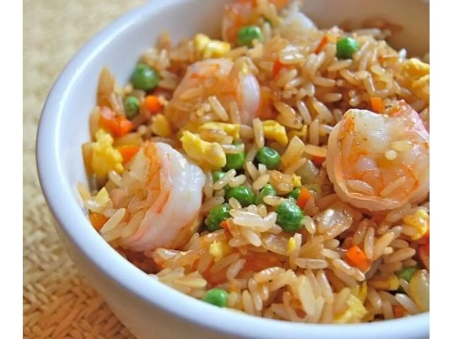 أرز مقلية بالجمبري