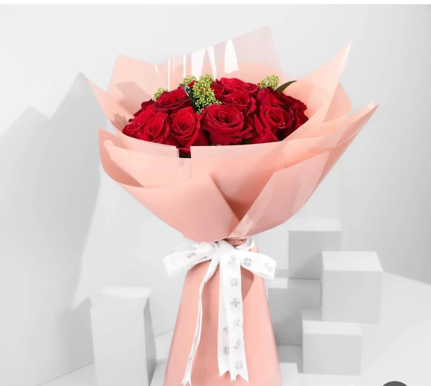 بوكيه وردي جوري احمر