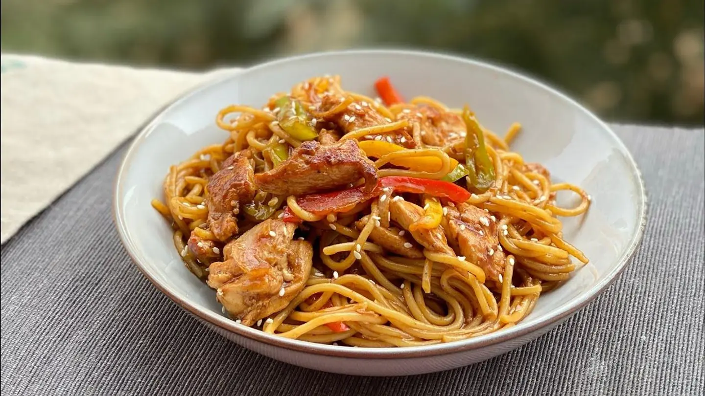 نودلز الدجاج