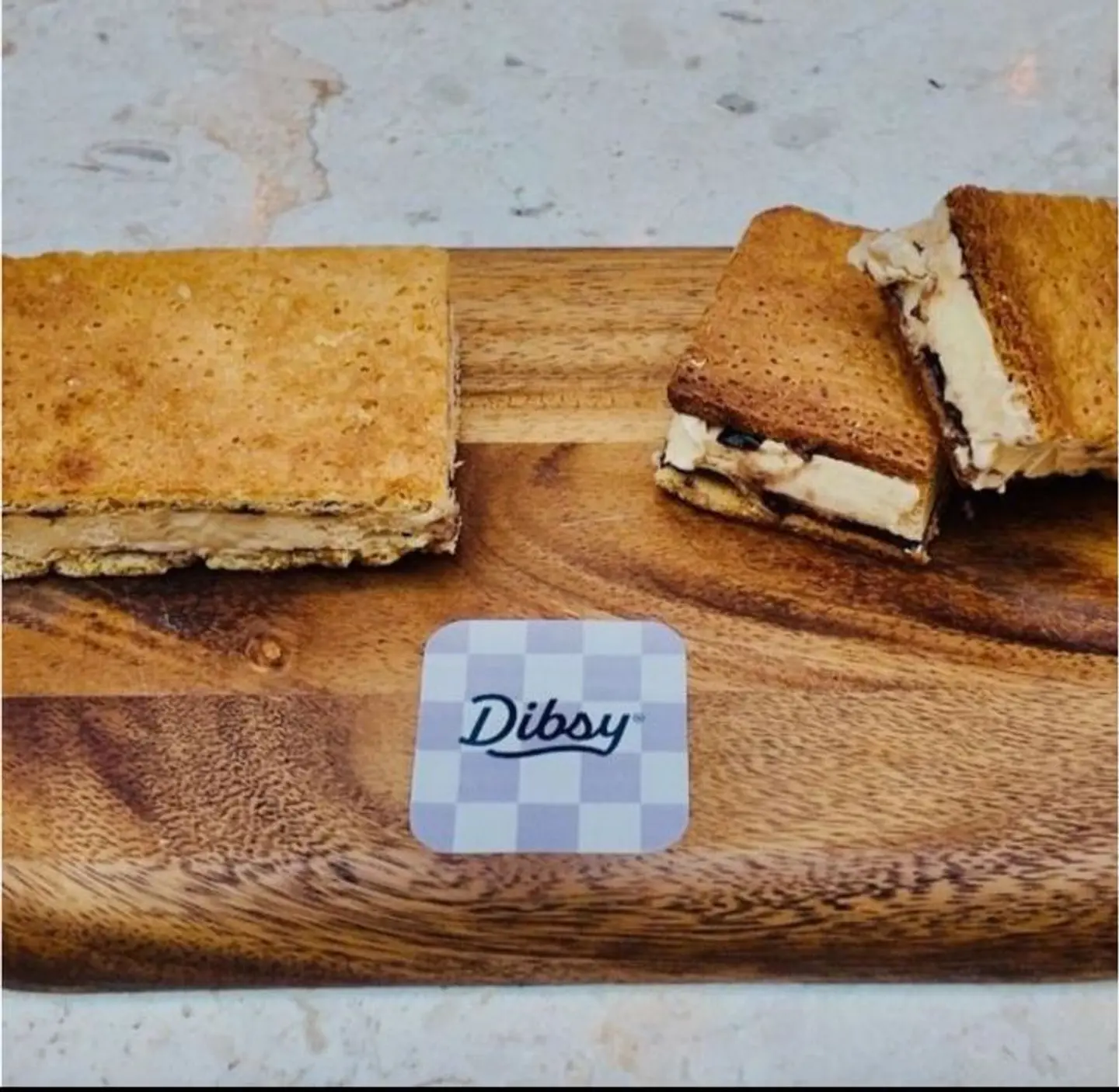 فانيلا اسبريسو ساندوتش