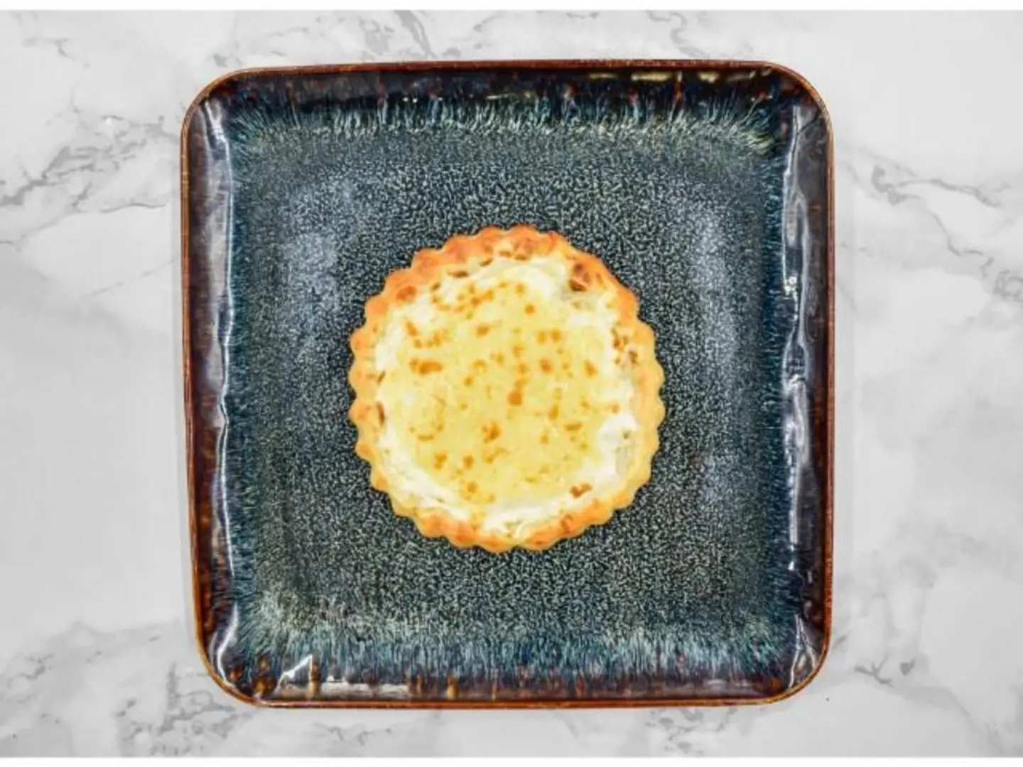 منقوشة لبنة بالجبنة