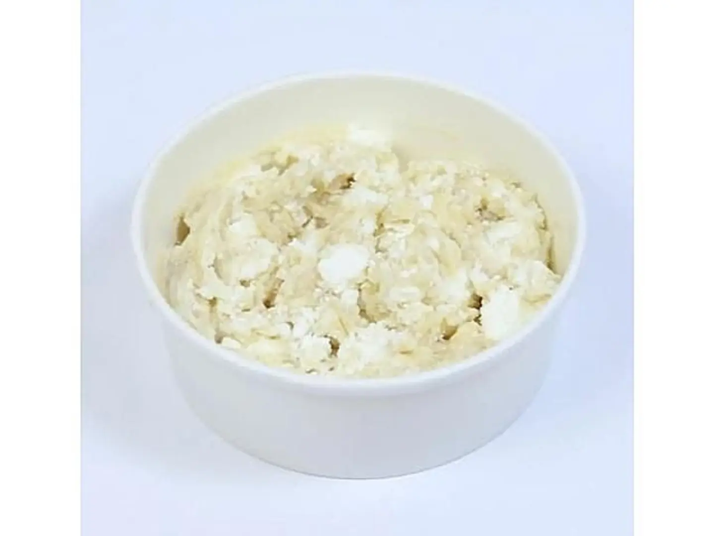 صحن جبنة مالحة وحلاوة