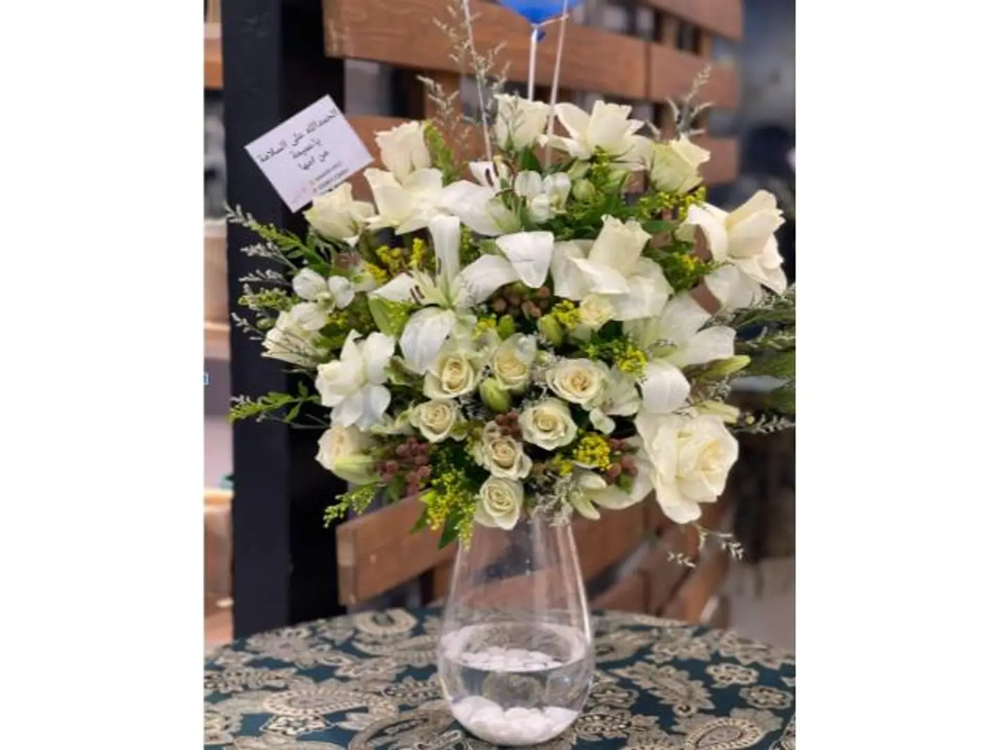 فازة ورد طبيعي