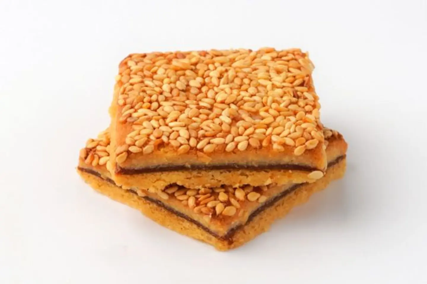 مقروطة سمسم مكرمل