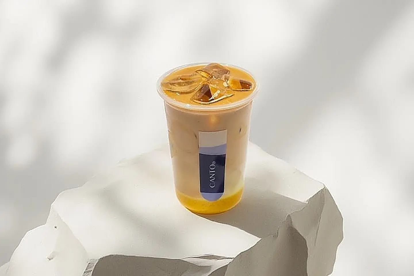 لاتيه زعفران