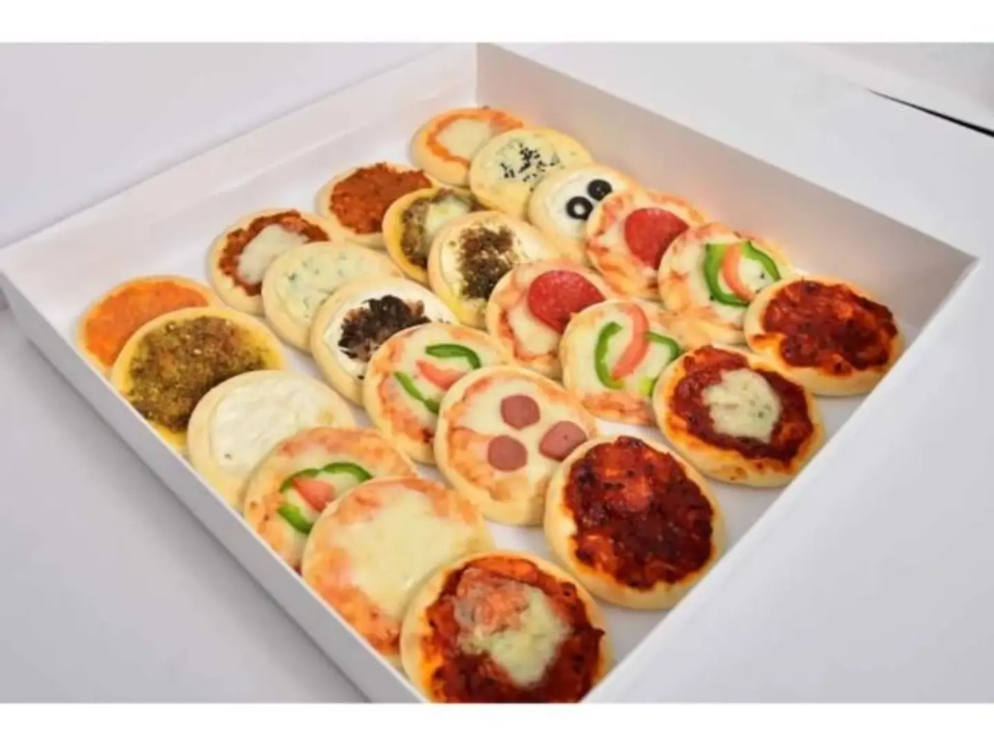 صحن فطاير ميني مشكل كبير60 حبة