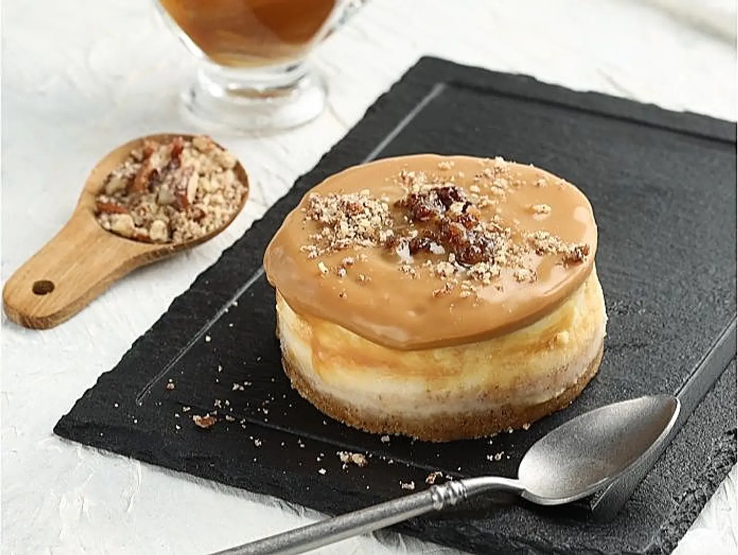 Caramel Pecan Cheesecake
