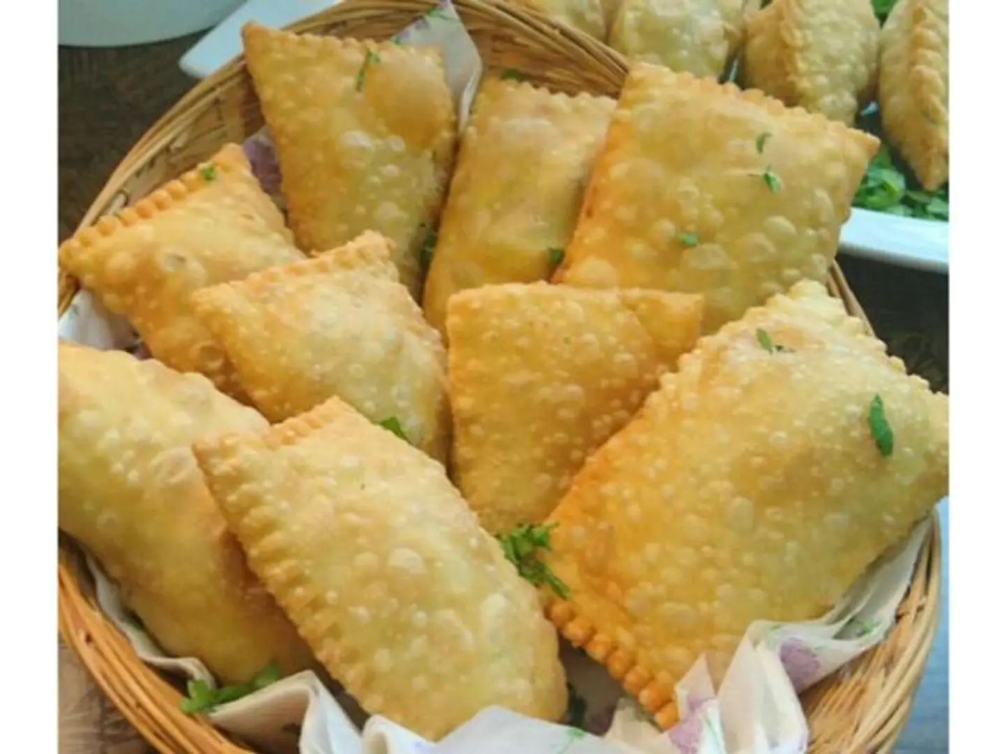 Puff Pastry Sambosa (With Meat)